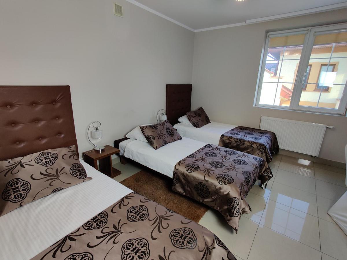 Belweder Aparthotel Porosły Εξωτερικό φωτογραφία