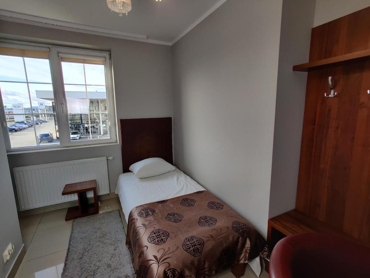 Belweder Aparthotel Porosły Εξωτερικό φωτογραφία