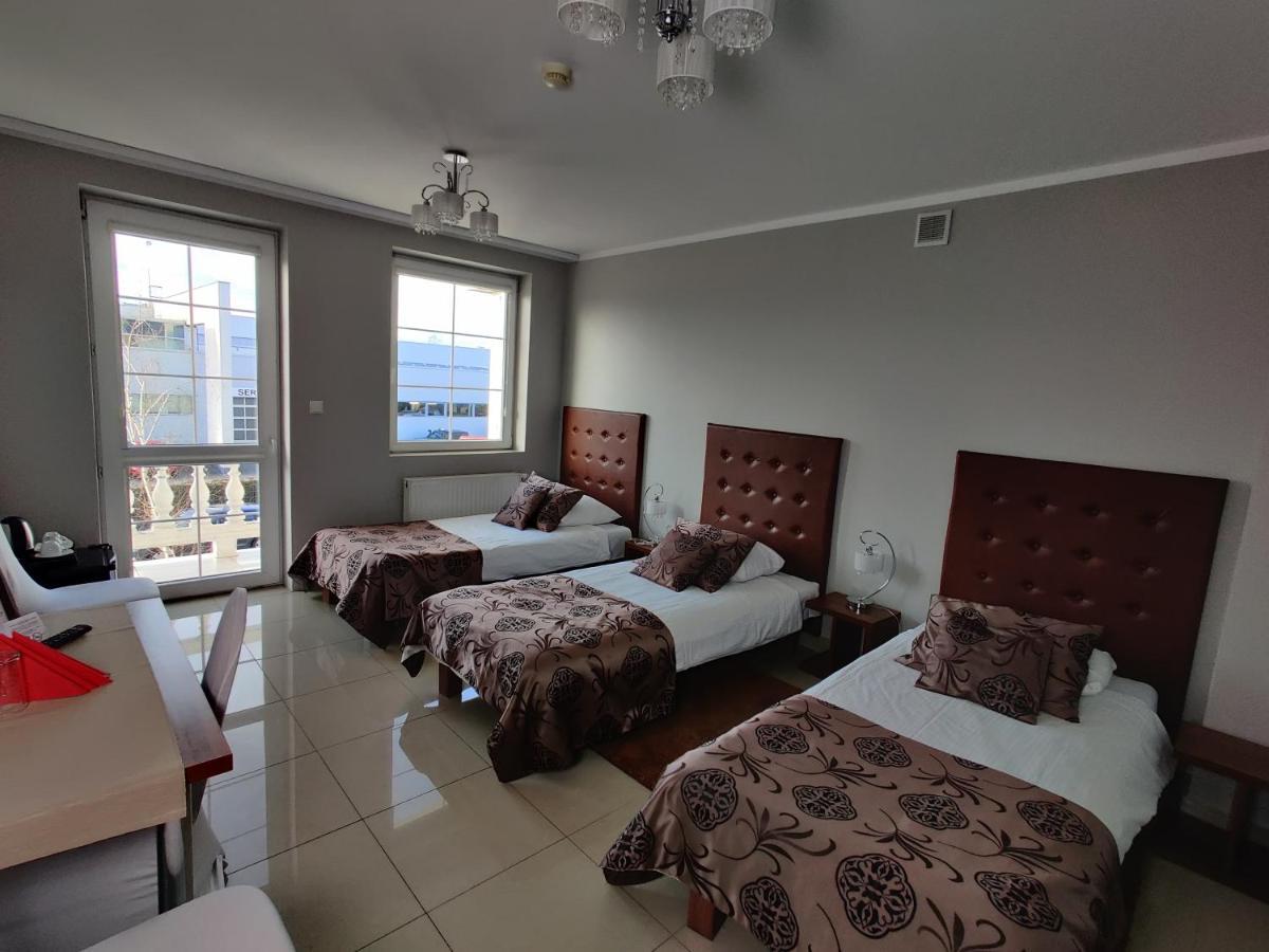 Belweder Aparthotel Porosły Εξωτερικό φωτογραφία