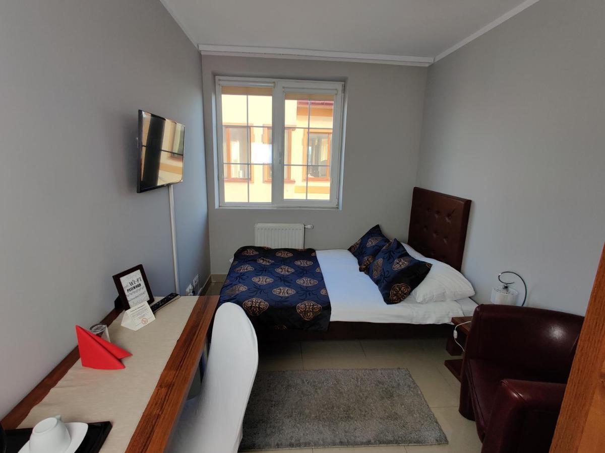 Belweder Aparthotel Porosły Εξωτερικό φωτογραφία