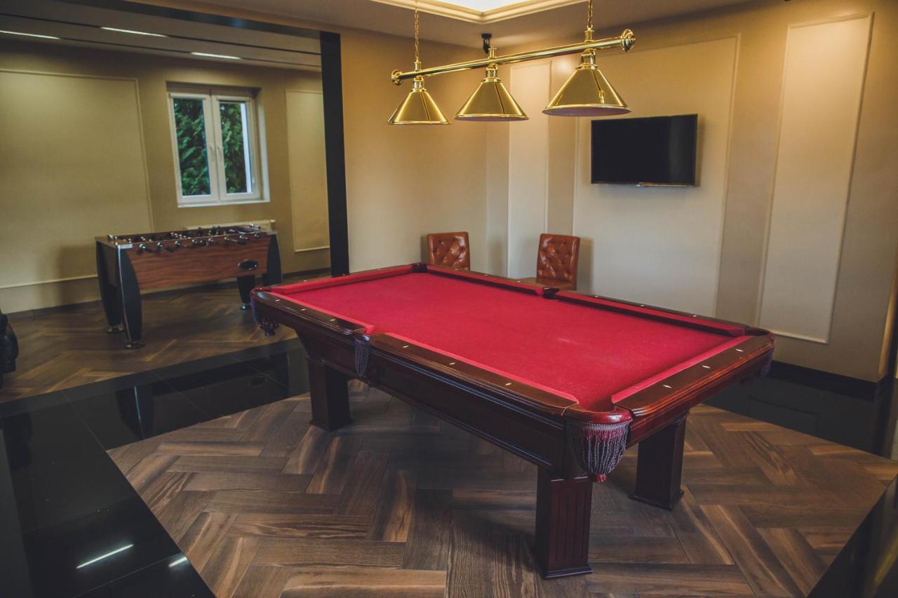 Belweder Aparthotel Porosły Εξωτερικό φωτογραφία